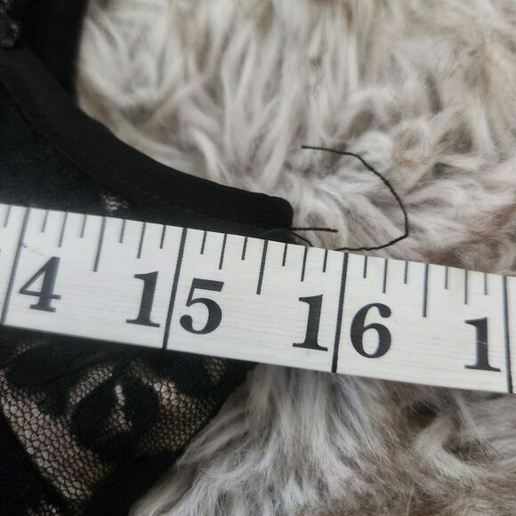 Windsor Charismatic in Crochet Skater Dress Black Size XS - Picture 10 of 13